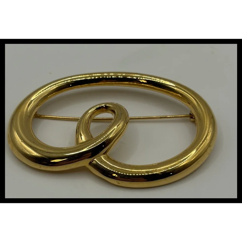 Vintage Monet Abstract Swirl Pin Brooch Gold Tone Polished Minimalist Accessory